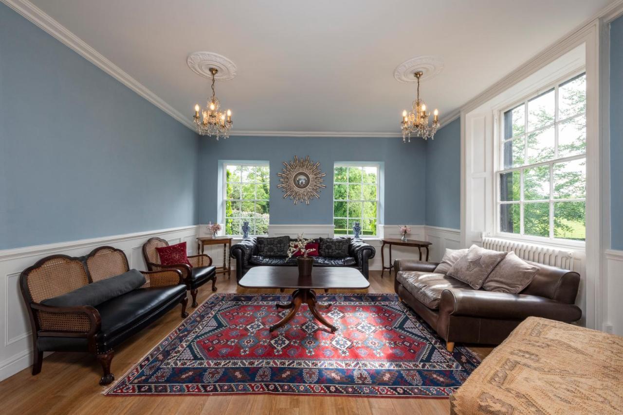 Statham Country house